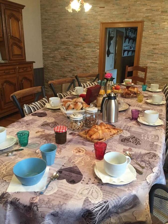 Les Logis Du Breuil Bed & Breakfast Marchéville Eksteriør bilde